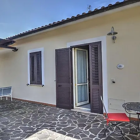 Sleeps 4 Pool Air Con Wifi 公寓 斯佩洛