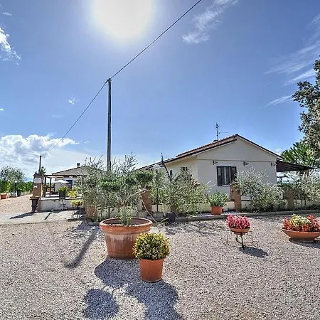 Sleeps 4 Pool Air Con Wifi *